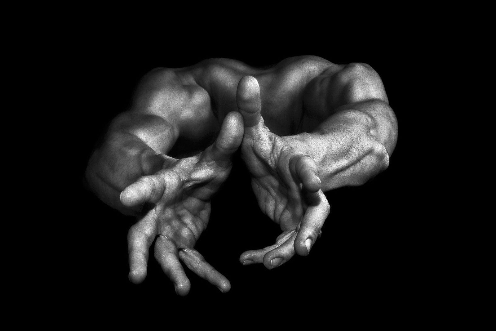 Intertwined hands — work by Yoilán García